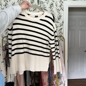 Gap Sweater